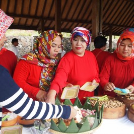 Kunjungan Ibu-ibu PKK Palmerah