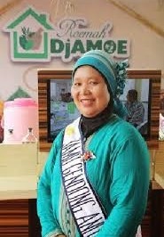 Lasmi Membesarkan Generasi Jamu Gendong