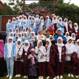 Kunjungan SMK Cendikia